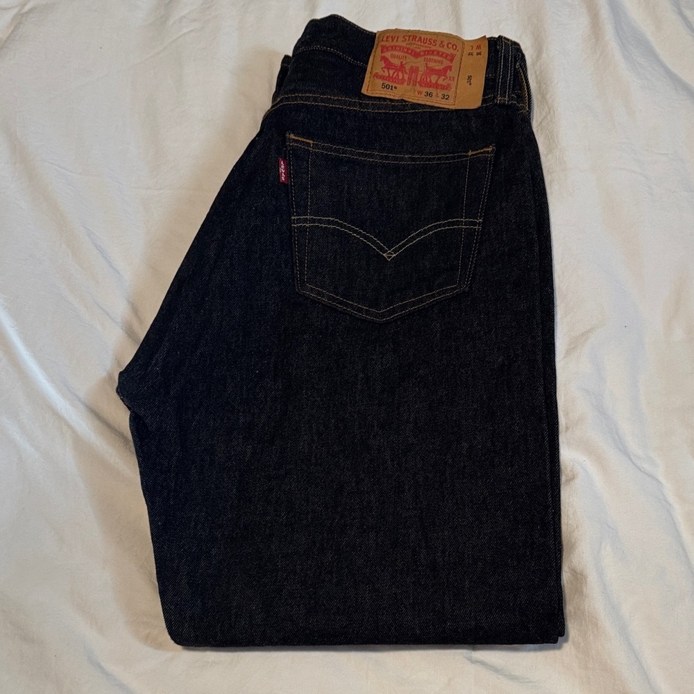 Levi's Men's Dark Blue Straight Jeans